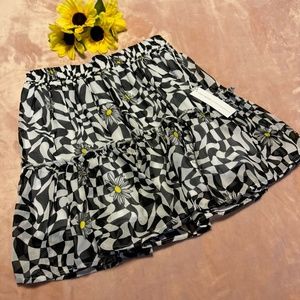 Live 4 Truth Tiered Ruffle Skirt Black and Yellow Daisy Junior Size Large